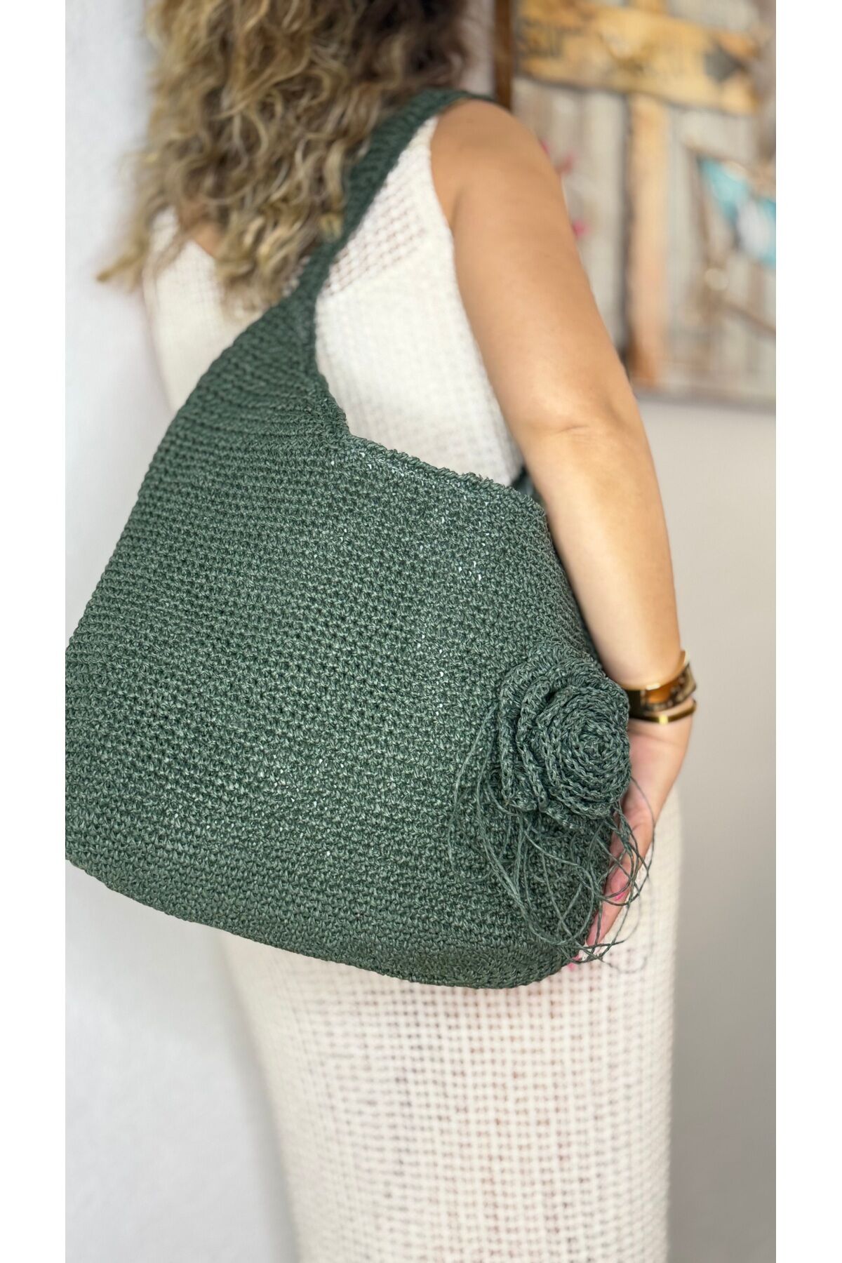 Tamamen kağıt iple örülmüş el yapımı gül desenli yeşil mint kadın heybe kol omuz çantası