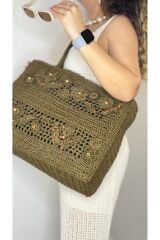 Tamamen kağıt iple örülmüş her iki tarafı da çiçek ve ahşap boncuk işlemeli plaj çantası