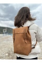 %100 Nubuk Deri Tamamıyla El Işçiliği Sırt Çantası