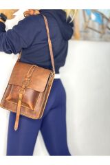 % 100 Hakiki Deri El Yapımı Kahverengi Çanta Postacı Çanta Ayarlanabilir Omuz Askısı 2 Cepli çanta