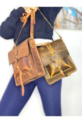 % 100 Hakiki Deri El Yapımı Kahverengi Çanta Postacı Çanta Ayarlanabilir Omuz Askısı 2 Cepli çanta