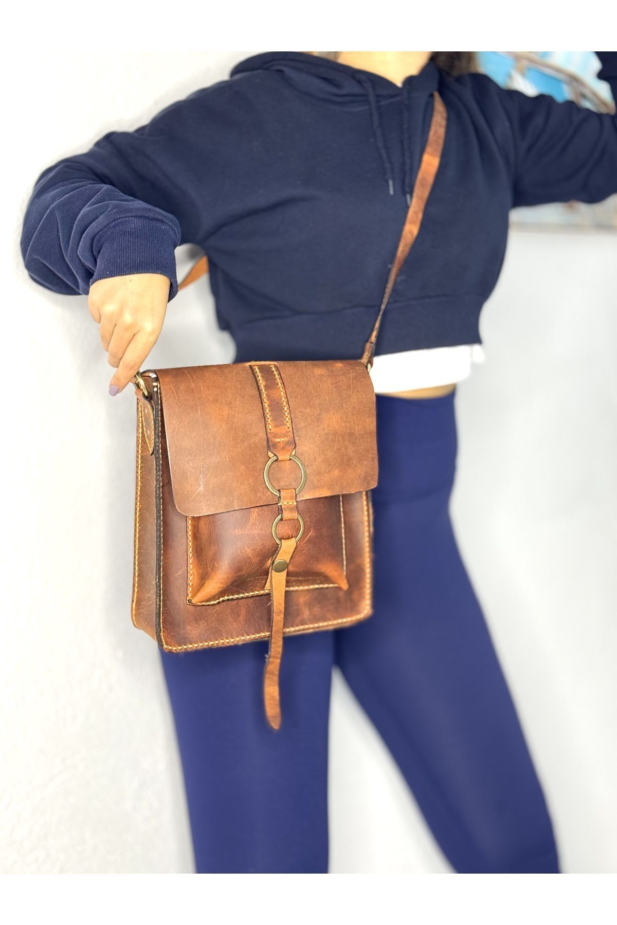 % 100 Hakiki Deri El Yapımı Kahverengi Çanta Postacı Çanta Ayarlanabilir Omuz Askısı 2 Cepli çanta