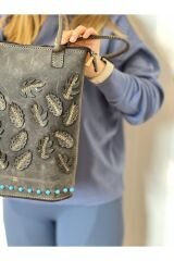 %100 Hakiki Deri El Yapımı Yaprak Motifli Boncuk Detaylı Deri Kol Çantası