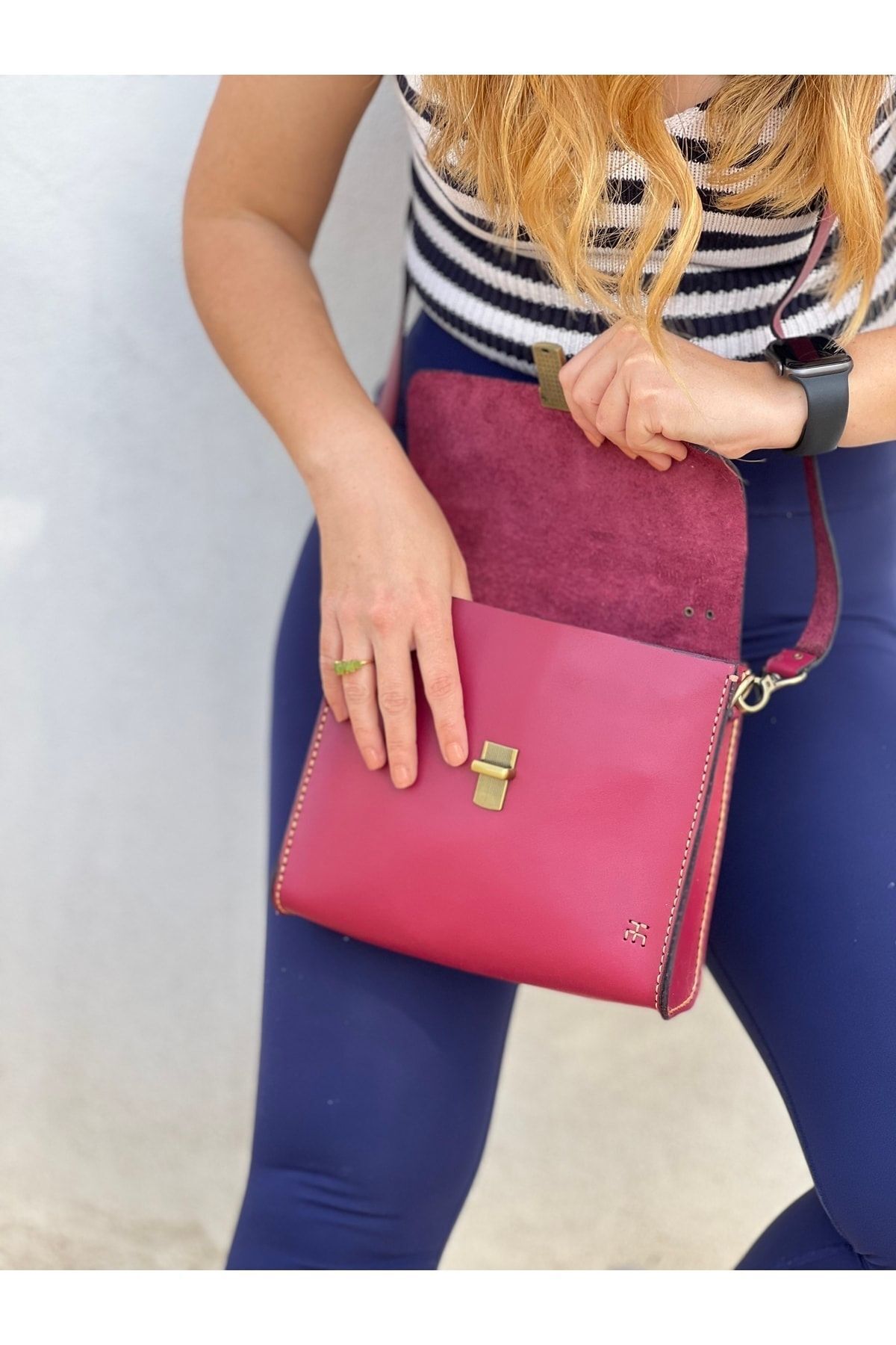 % 100 Hakiki Deri El Yapımı Bordo Kadın Postacı Çanta Ayarlanabilir Omuz Askısı Kilitli