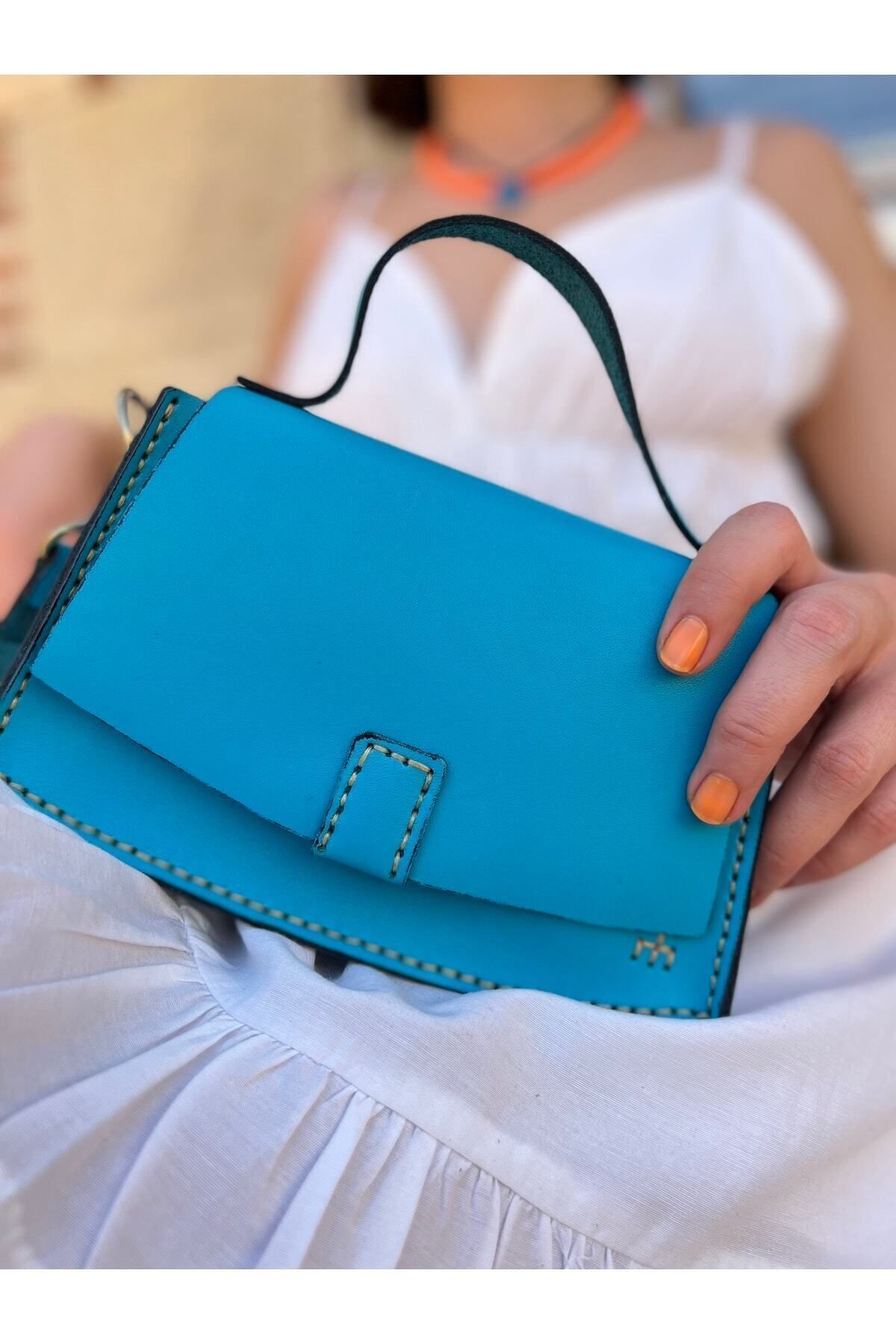 %100 Gerçek Deri El Yapımı Kadın Mavi Turkuaz Omuz Askılı Postacı Minimal El Çantası Çapraz