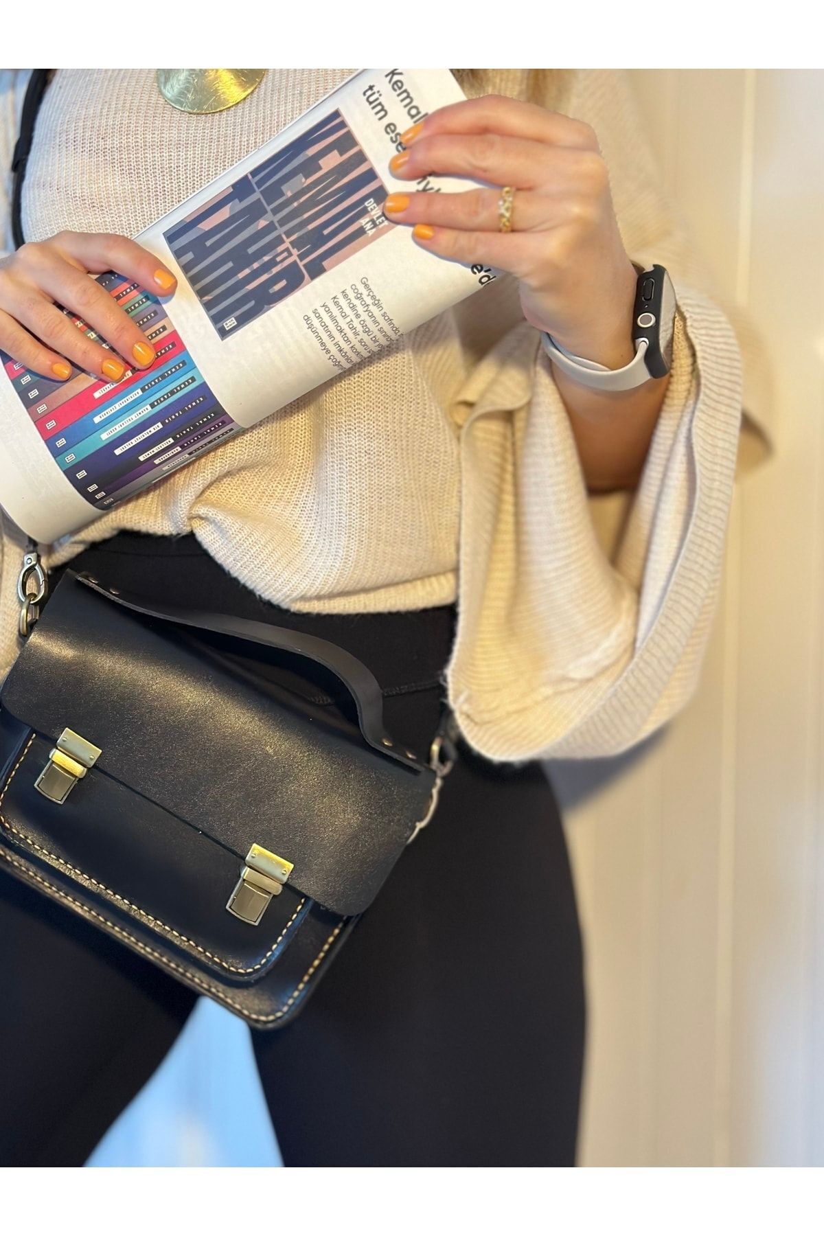 %100 Deri El Yapımı Kadın Siyah Postacı Çanta Omuz Askılı Çift Kilitli Çapraz Askılı El Çantası