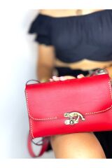 %100 Hakiki Deri El Yapımı Kadın Kırmızı Kilitli Postacı Çanta Omuz Askılı Dikdörtgen Çanta